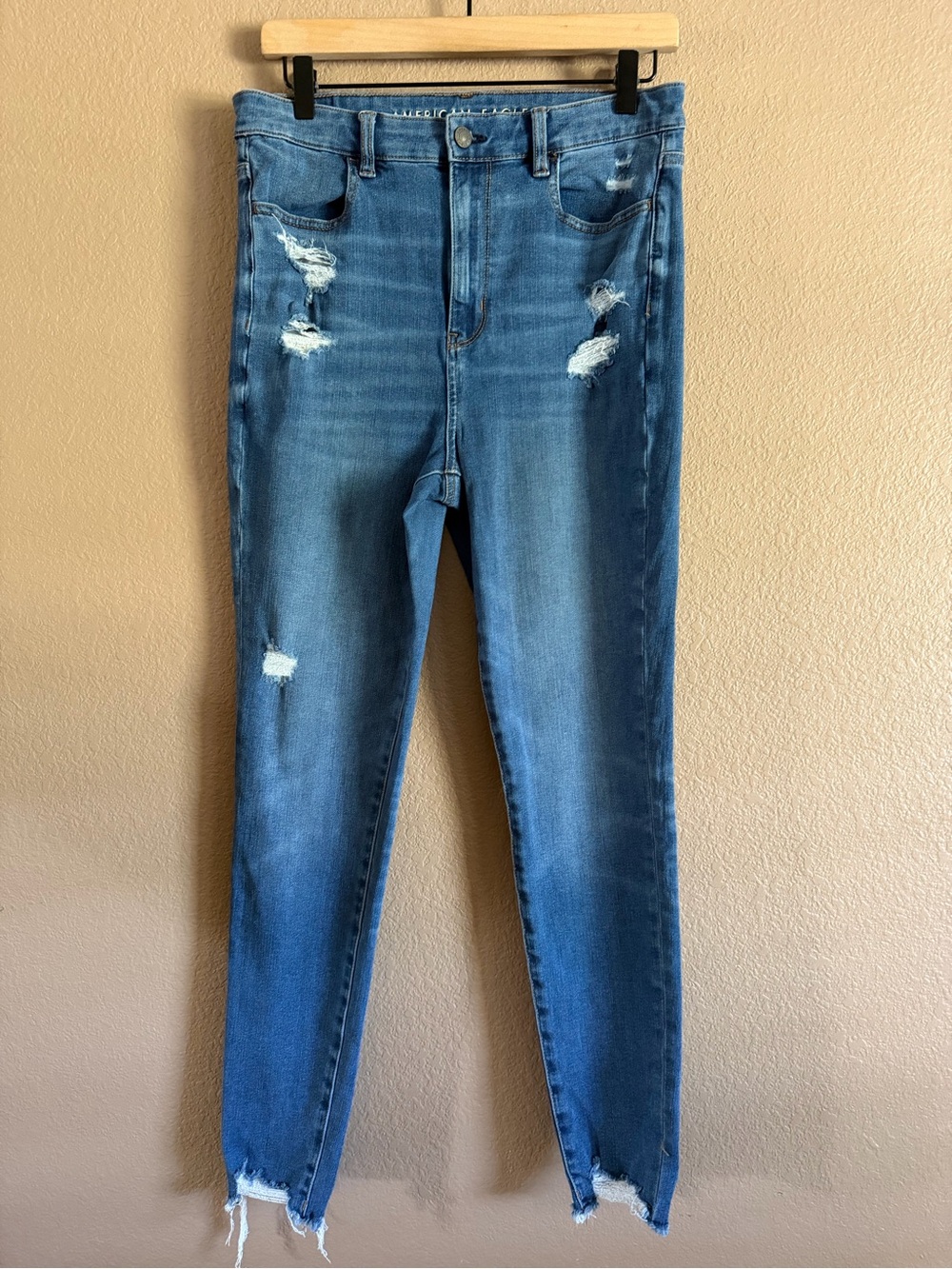 American Eagle Outfitters Distressed Highest Rise Jeggings Size 10 Long